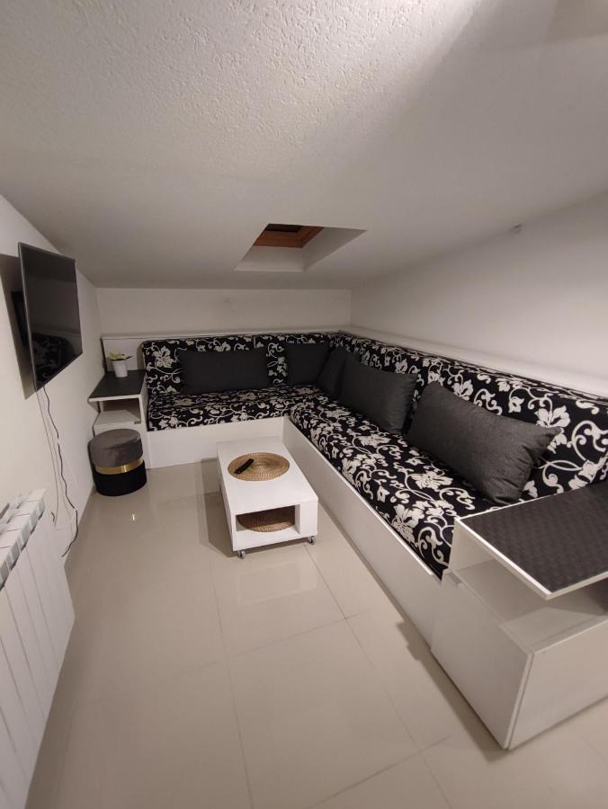 Apartmani Vijecnica SJJ Eksteriør billede